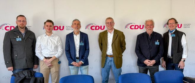 (von lins) Jan Rohe (Bosau), Tom D�wel und Matthias Rachfahl (Eutin), Yorck Wegener (Pl�ln, Uwe Potz (Malente) und Manfred Wollschl�ger(bosau)  